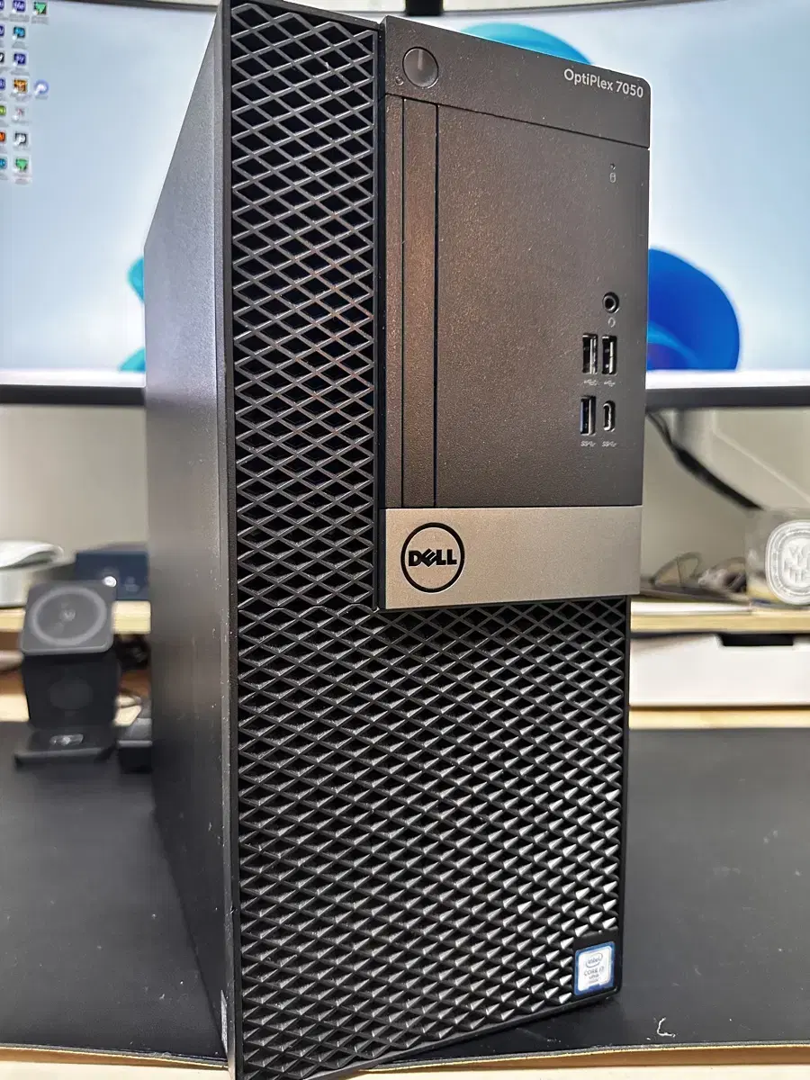 Dell Optiplex 7050 데스크탑 판매합니다.